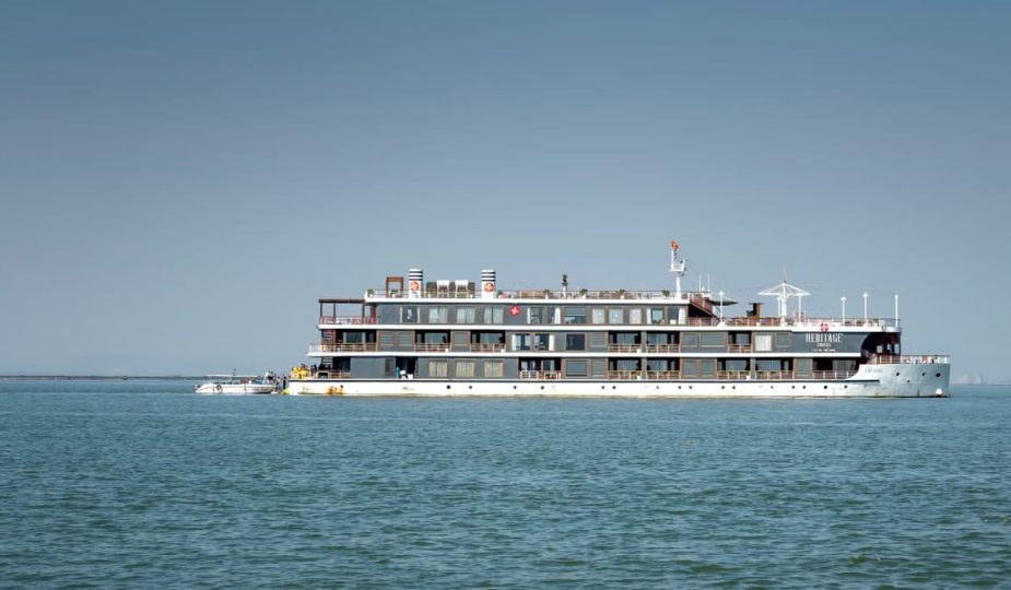 Hôtels flottants 2026 : la révolution touristique sur l'eau